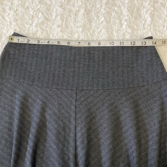 Kenzie grey tweed like pattern skirt - Picture 5 of 7